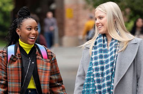 The Sex Lives of College Girls: Reneé Rapp & Alyah Chanelle Scott on