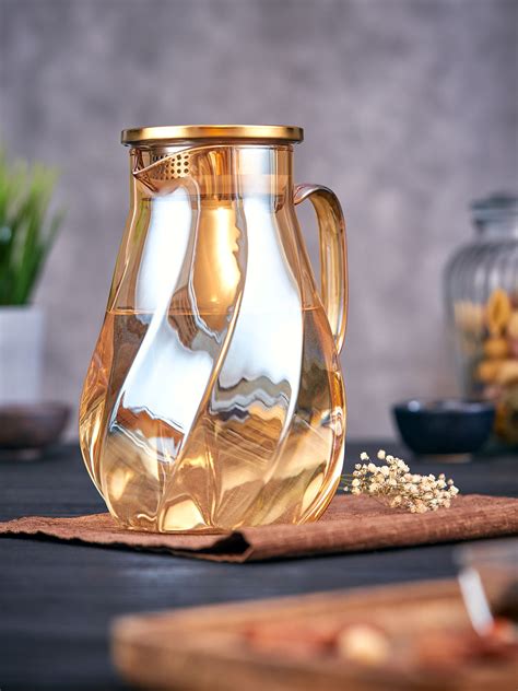 Стеклянный кувшин с крышкой фильтром рельефный, золотой для воды и ...