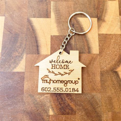 personalized house keychain cabin  reel