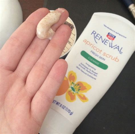 5 Steps To Self-Tanning Your Face, So You Can Acheive That Perfect Sun ...