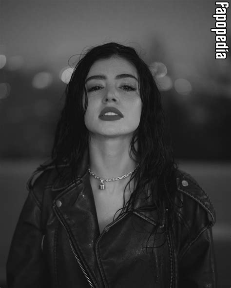 Chrissy Costanza Nude Leaks - Photo #4370479 - Fapopedia