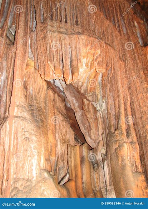 Mineral Formations of the Skelskaya Cave Stock Photo - Image of ñ