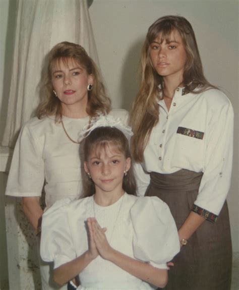 29+ Sofia Vergara's Young Teen Pictures Straight From Her Album