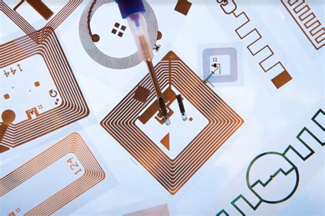 Comment fonctionne la technologie RFID ? — TECHNEE