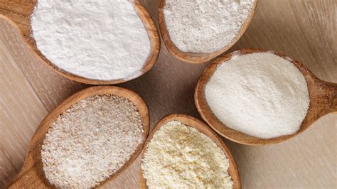 main difference  flour  starch