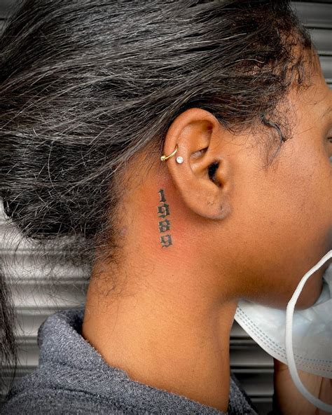 Tatuajes para detrás de la oreja: 25 diseños en HD que quitan el sentido