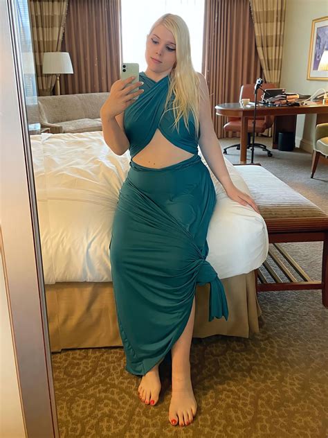 Queenthotthroat Bbw Tgirl