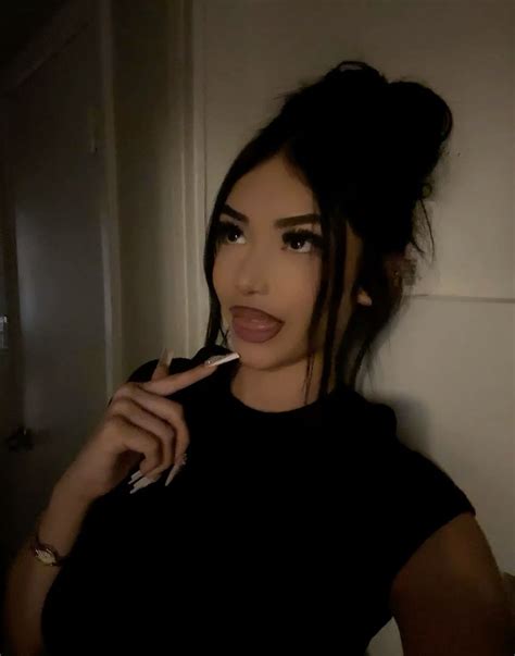 42 Latina baddie pj's ideas in 2025 | pretty selfies, pretty latinas