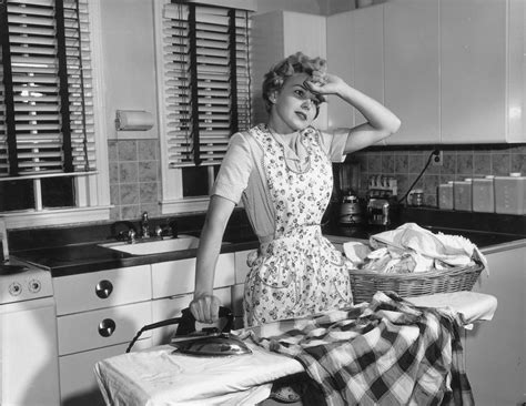 What A 1950's Housewife Cleaning Schedule Looked Like