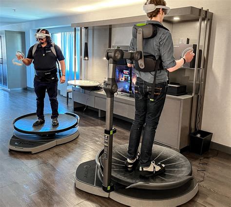 I spent an hour in the Virtuix Omni One full-body VR…