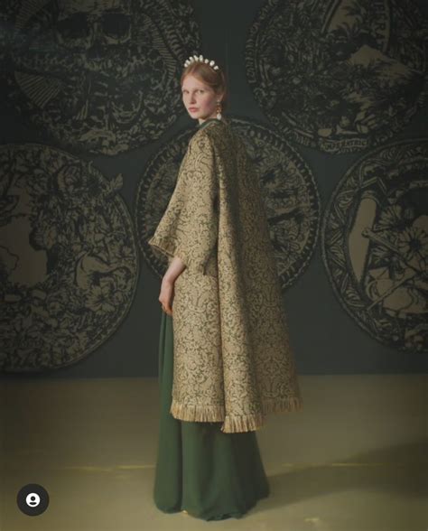 Pin by Inna Ptashinskaya on Dior Haute Couture | Victorian fashion ...