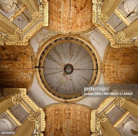 117 Interior Dome St Peters Basilica Stock Photos, High-Res Pictures, and Images - Getty Images