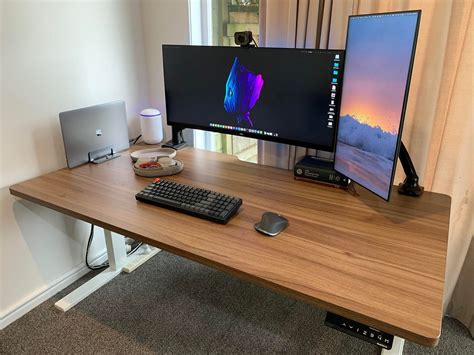 macbook pro drives dynamic  mounted displays setups cult  mac