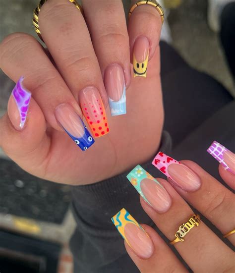 33 Cool French Tip Coffin Nails That Will Turn Heads - Nail Designs Daily