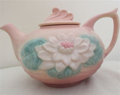 Hull Pottery Water Lily Teapot, American Art Pottery, Full Size, Peach ...