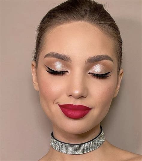 Makeup | Идеи макияжа, Макияж с акцентом на красный, Смелый макияж