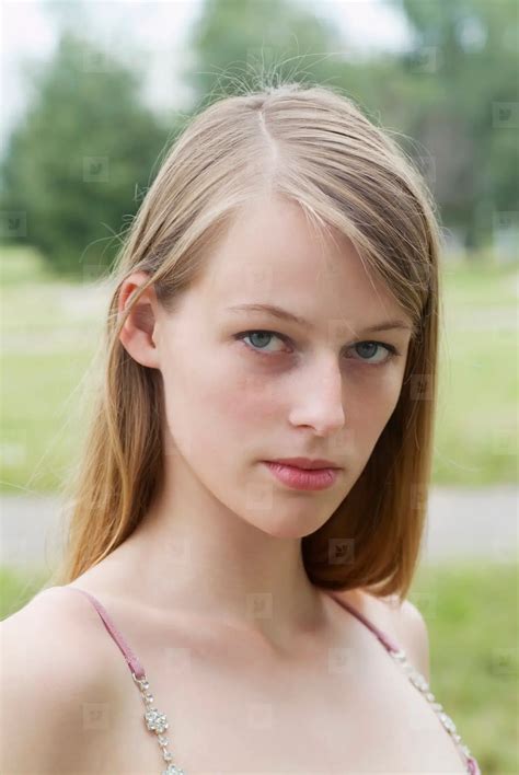 contemporary russian portraits  photo  youworkforthem