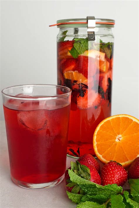 Strawberry Cold Brew Hibiscus Tea - Oh, How Civilized