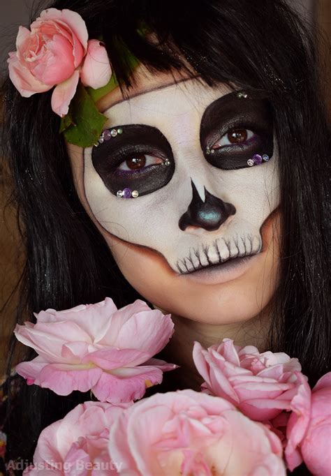 Skull Mask Makeup - Adjusting Beauty