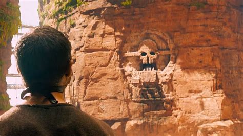 The Secret Chamber of A Tyrannical Ruler - YouTube