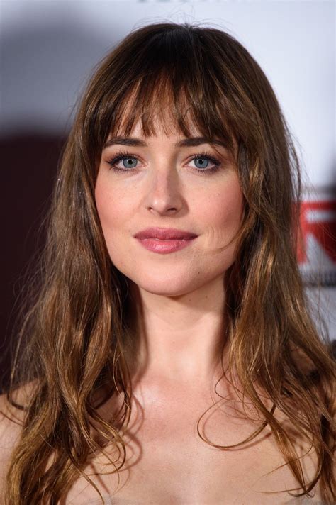 Pin by Jasleen Gill on Mixed Stars | Dakota johnson hair, Short hair