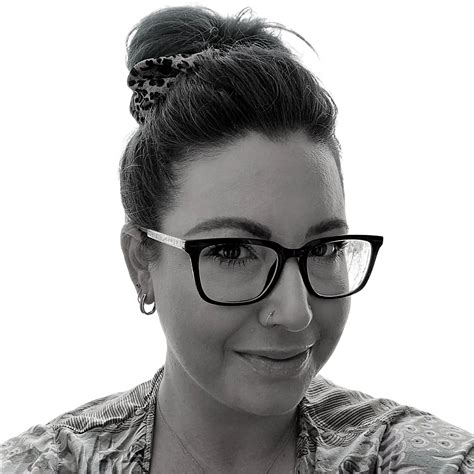 Lola Lee Nail Educators - Nationwide, High Level Nail Education & Training