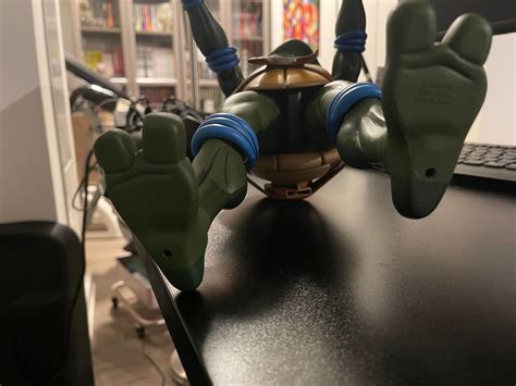 it’s not really stable on his feet. I noticed holes in the feet but no
