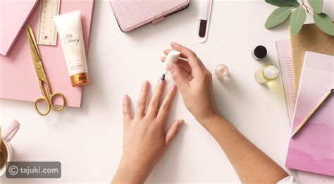 طرق العناية بالأظافر في الشتاء