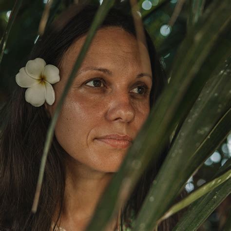 Baiba - Thecountryvibes