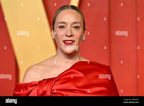 Chloe Sevigny arrives at the Vanity Fair Oscar Party on Sunday, March