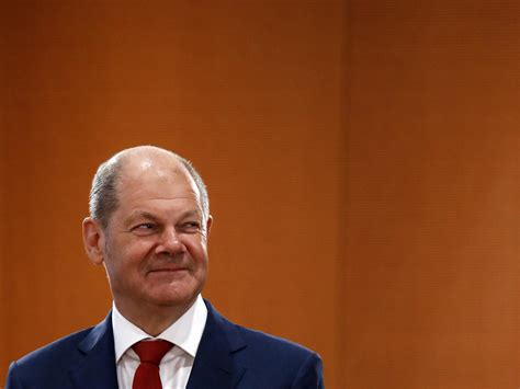 German Social Democrats name chancellor candidate who will run after Merkel | The Independent