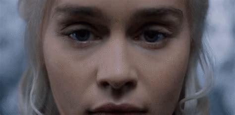 Daenerys Targaryen GIFs - Get the best GIF on GIPHY