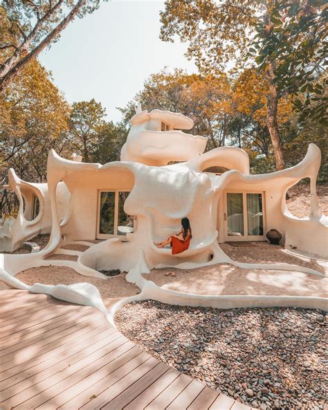 Unique Texas Getaways: The Coolest and Quirkiest Places to Stay - Ready