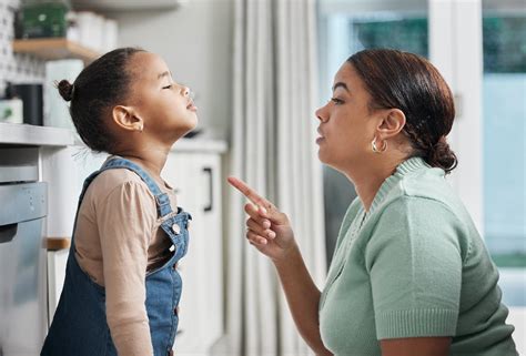 5 Things That Make Single Parent Discipline Hard - iMOM