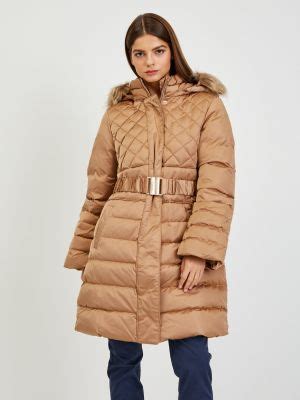 Дамски якета Guess - купи в Shopsy