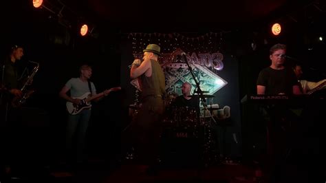группа Стена - Скамейка - YouTube