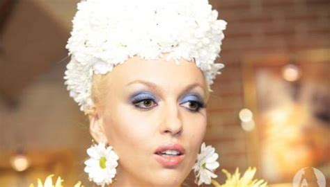 Ольга Полякова Фото (Olga Polyakova Photo) певица, телеведущая ...