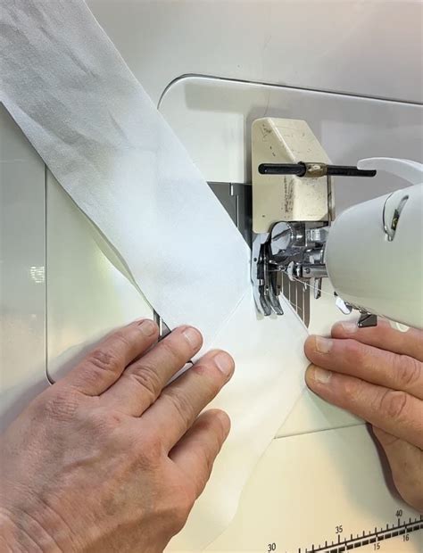 diy reversible table runner     tablecloth design