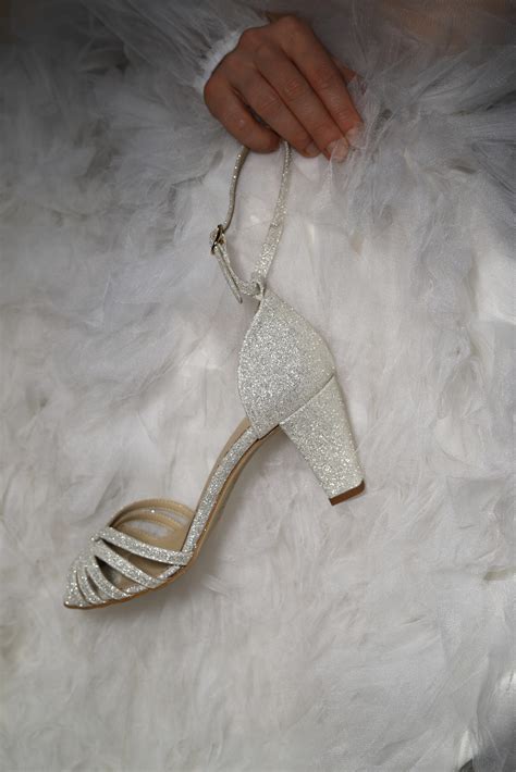 OBCASY SOFIA MOON - KafkaConcept