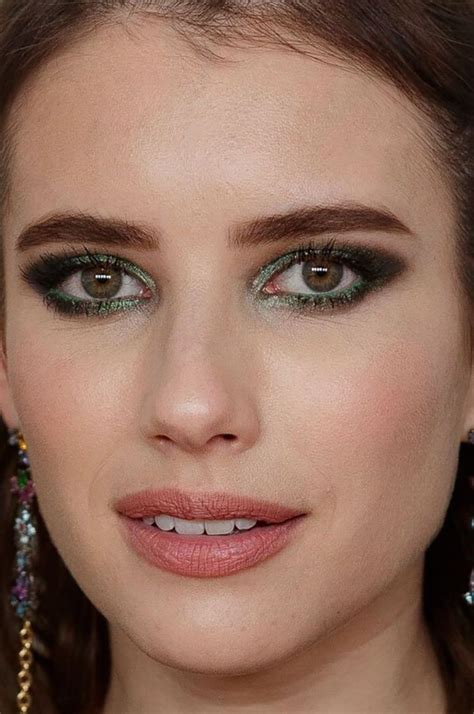 close   emma roberts  elles  tribute  emma roberts