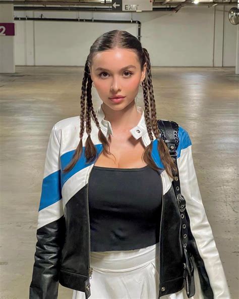 Sophie Mudd Stunning Big Tits - Hot Celebs Home