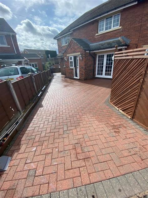 Driveway clean - before and after... - JT Exterior Cleaning | Facebook