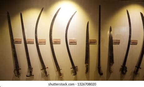 136 imágenes de Mughal weapons - Imágenes, fotos y vectores de stock