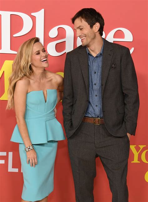 Fans think Reese Witherspoon and Ashton Kutcher looked…