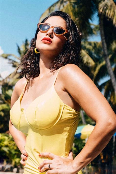 Actress Sunny Leone Glam Bikini Stills