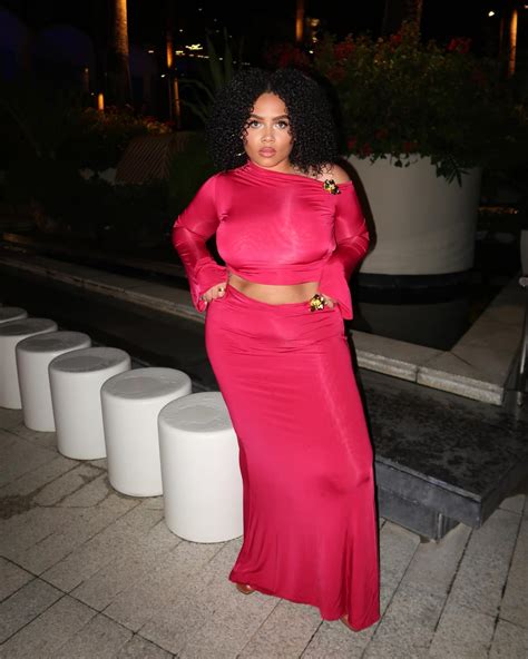 Jasmine Davis (@thejasminemonroe) • Instagram photos and videos