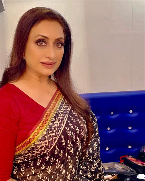 Navni Parihar hot milf actress.... : r/milf_actresses