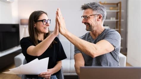 successfully managing finances    marriage