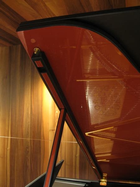 randform » Blog Archive » Glamourfactor 1000: Annette Dasch’s Salon