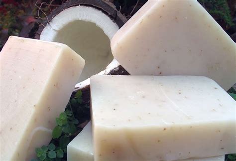 Sabao De Coco E Bom Pra Pele - Como fazer sabão de coco caseiro? Uma maravilha para o cabelo e pele ...